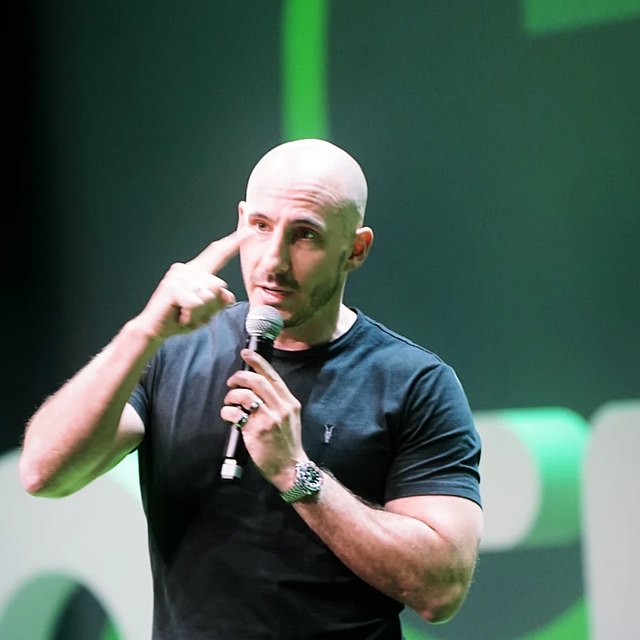 Yann Darwin · Greenbull